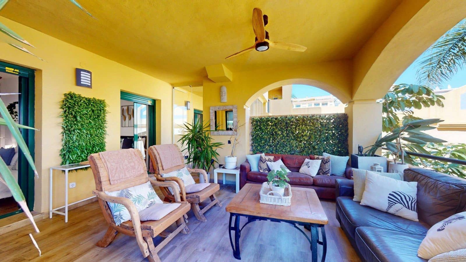 3 soverom Leilighet til salgs i Marbella med svømmebasseng garasje - € 595 000 (Ref: 9961973)