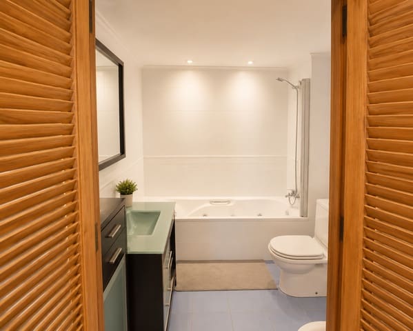 2 slaapkamer Flat te koop in Torremolinos met zwembad - € 299.000 (Ref: 9966112)