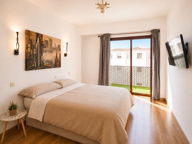 2 slaapkamer Flat te koop in Torremolinos met zwembad - € 299.000 (Ref: 9966112)