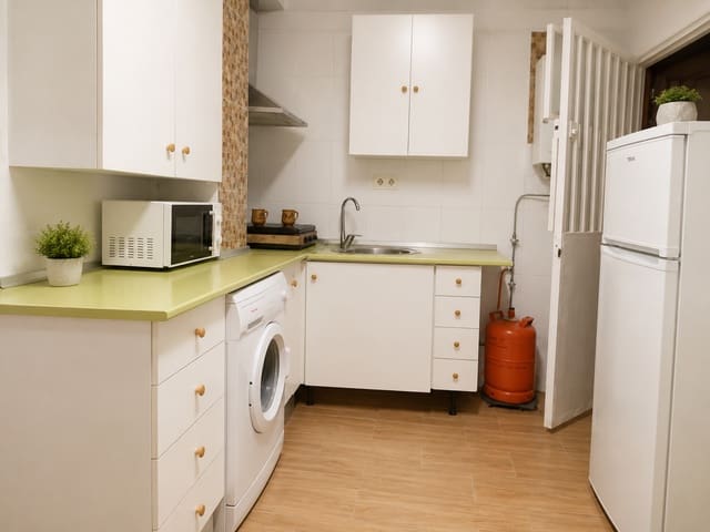3 soveværelse Lejlighed til salg i Santa Marta, Málaga by - € 270.000 (Ref: 9969187)