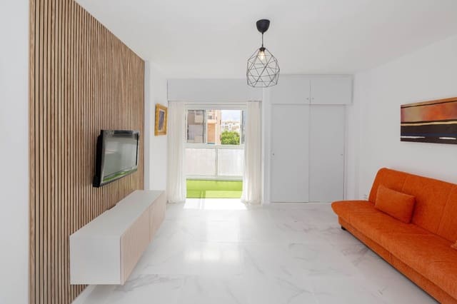 1 soveværelse Lejlighed til salg i Benalmádena med swimmingpool - € 165.000 (Ref: 9969188)