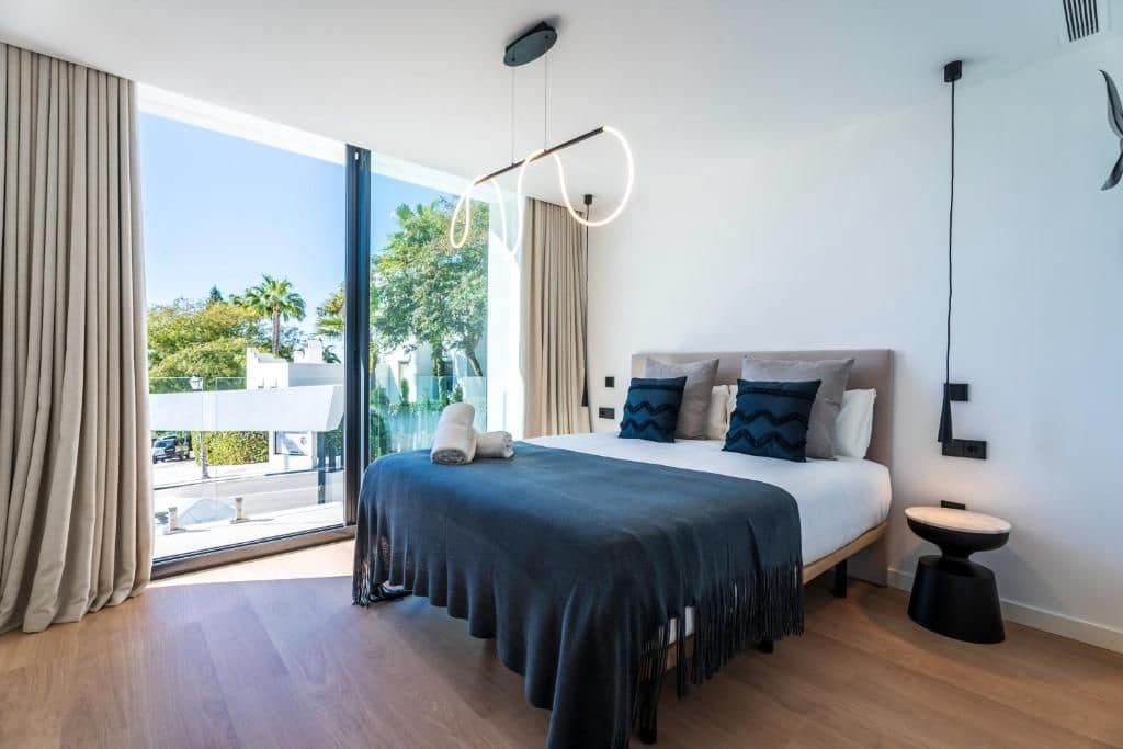 4 soverom Villa til salgs i Marbella med svømmebasseng garasje - € 1 895 000 (Ref: 9969191)