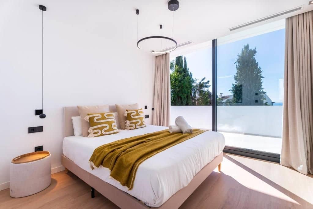 4 soverom Villa til salgs i Marbella med svømmebasseng garasje - € 1 895 000 (Ref: 9969191)