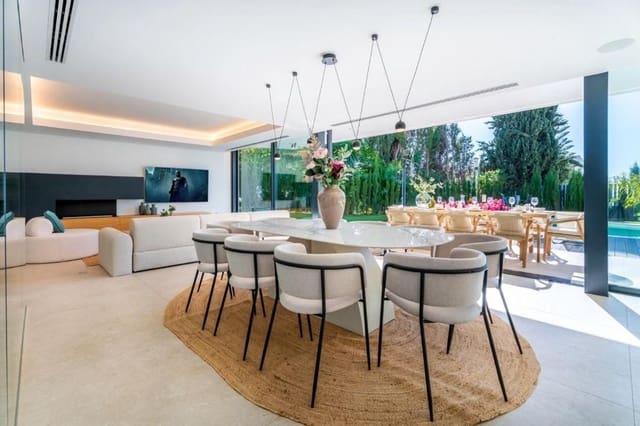 4 soverom Villa til salgs i Marbella med svømmebasseng garasje - € 1 895 000 (Ref: 9969191)