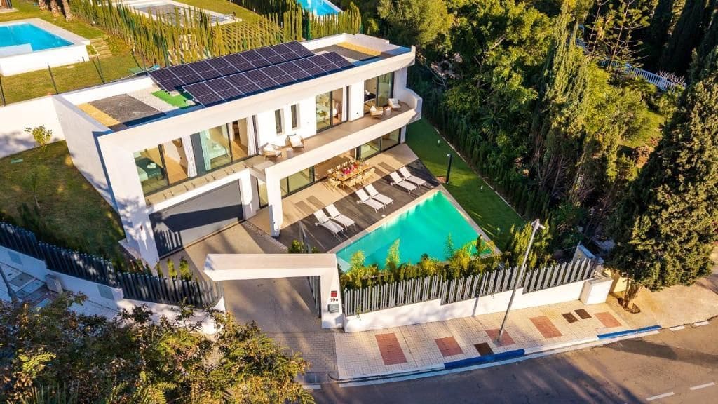 4 soverom Villa til salgs i Marbella med svømmebasseng garasje - € 1 895 000 (Ref: 9969191)