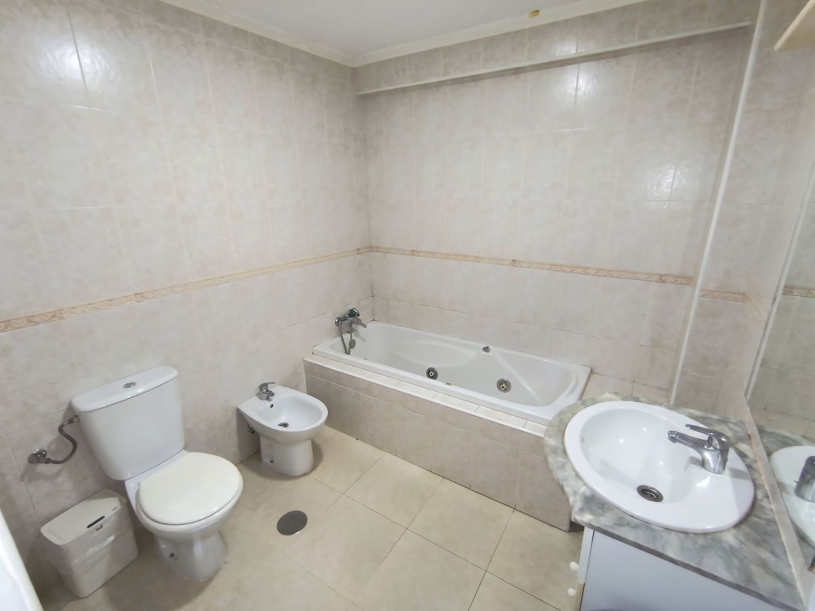 3 sypialnia Dom blizniak na sprzedaż w Cartama - 229 000 € (Ref: 9969192)