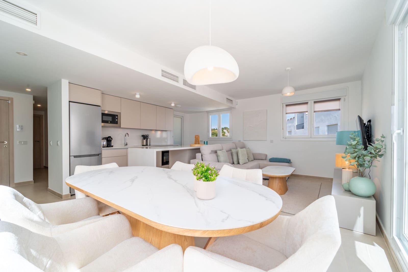 2 Zimmer Wohnung zu verkaufen in Manilva mit Pool Garage - 620.000 € (Ref: 9972837)