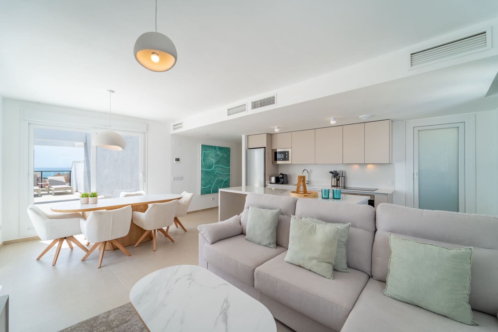 2 Zimmer Wohnung zu verkaufen in Manilva mit Pool Garage - 620.000 € (Ref: 9972837)