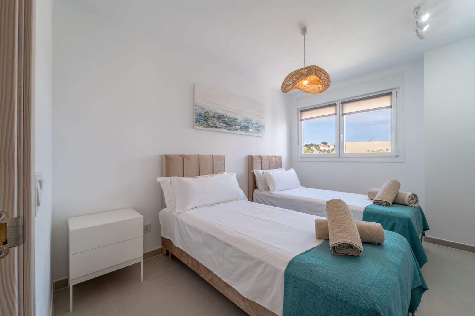 2 Zimmer Wohnung zu verkaufen in Manilva mit Pool Garage - 620.000 € (Ref: 9972837)