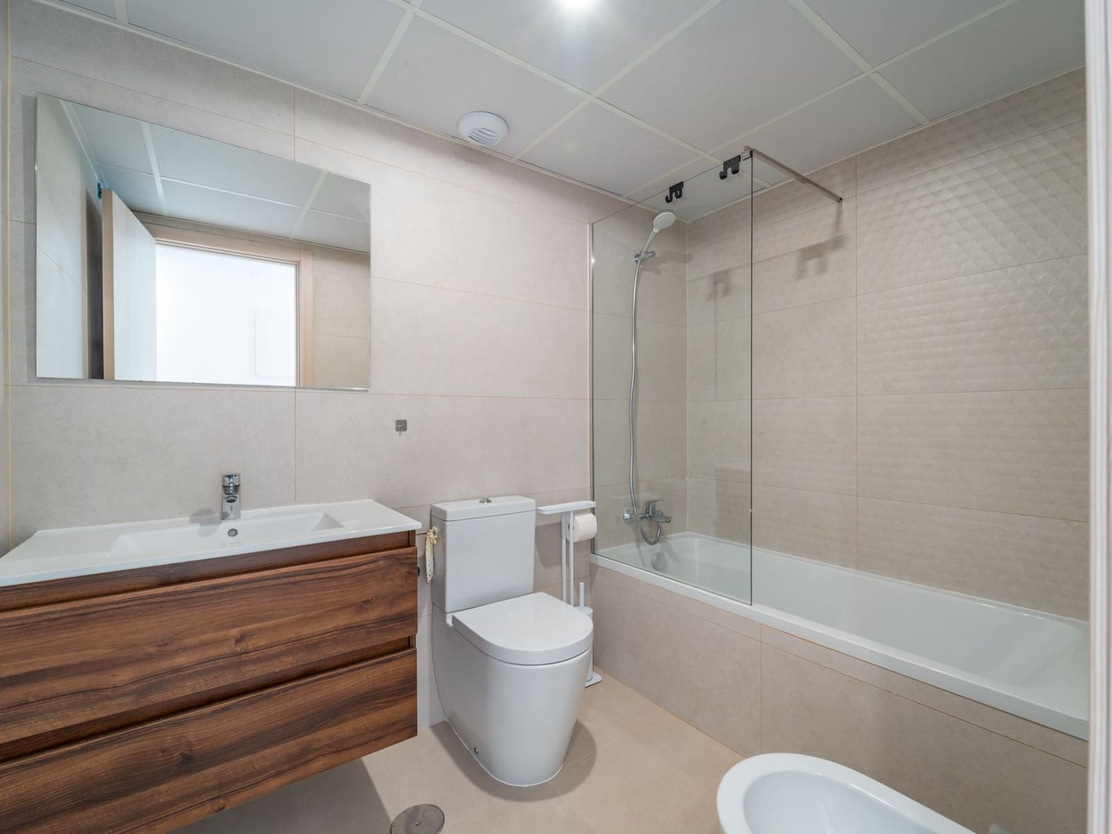 2 Zimmer Wohnung zu verkaufen in Manilva mit Pool Garage - 620.000 € (Ref: 9972837)