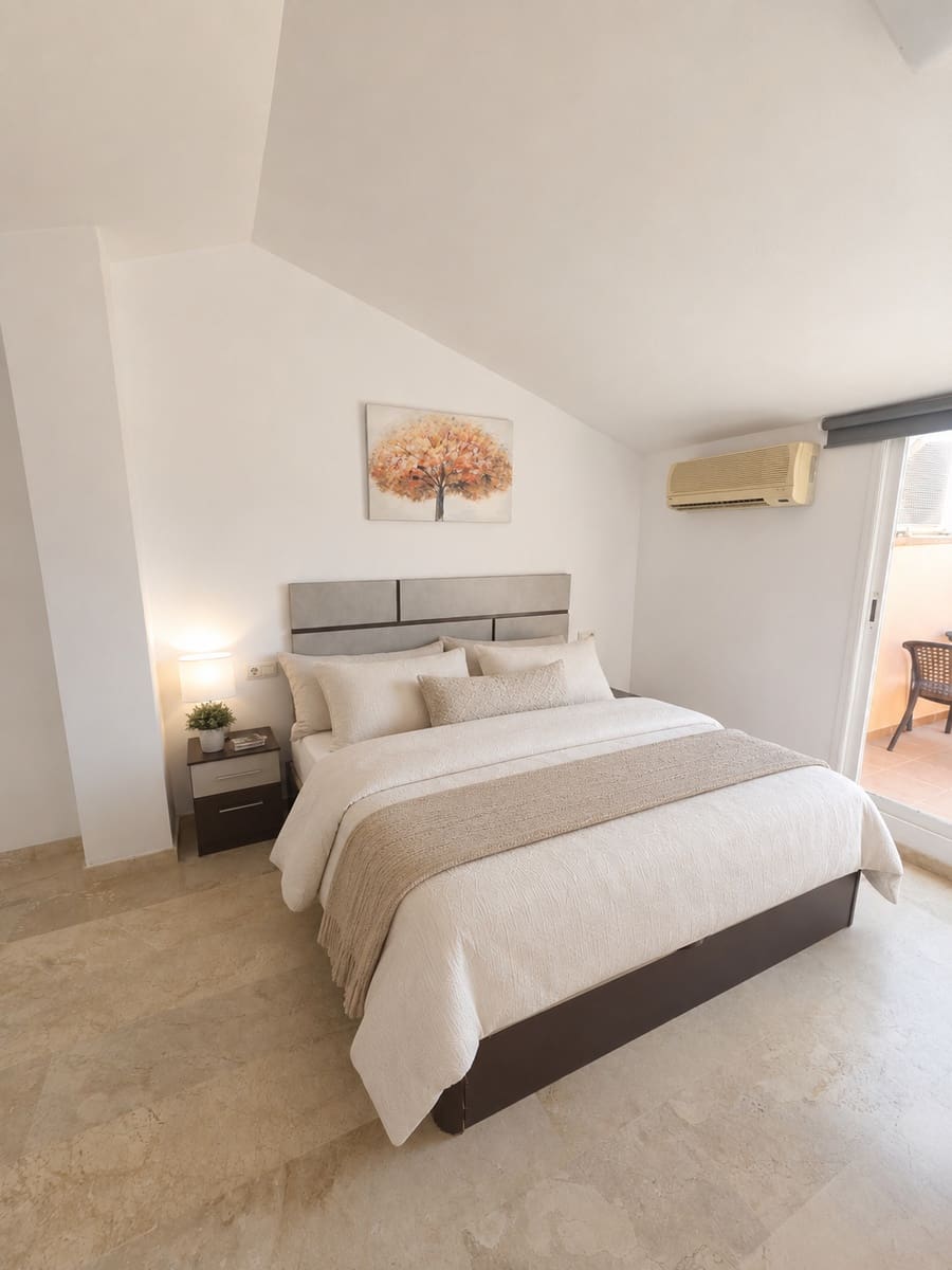 3 soverom Penthouse til salgs i Marbella - € 445 000 (Ref: 9972838)