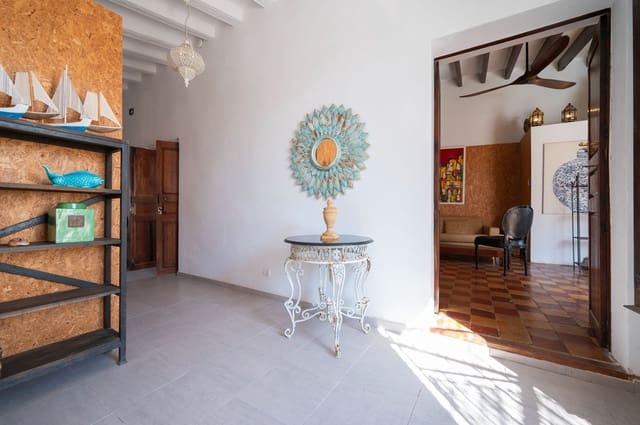 5 soveværelse Lejlighed til salg i Ibiza by - € 680.000 (Ref: 9976761)