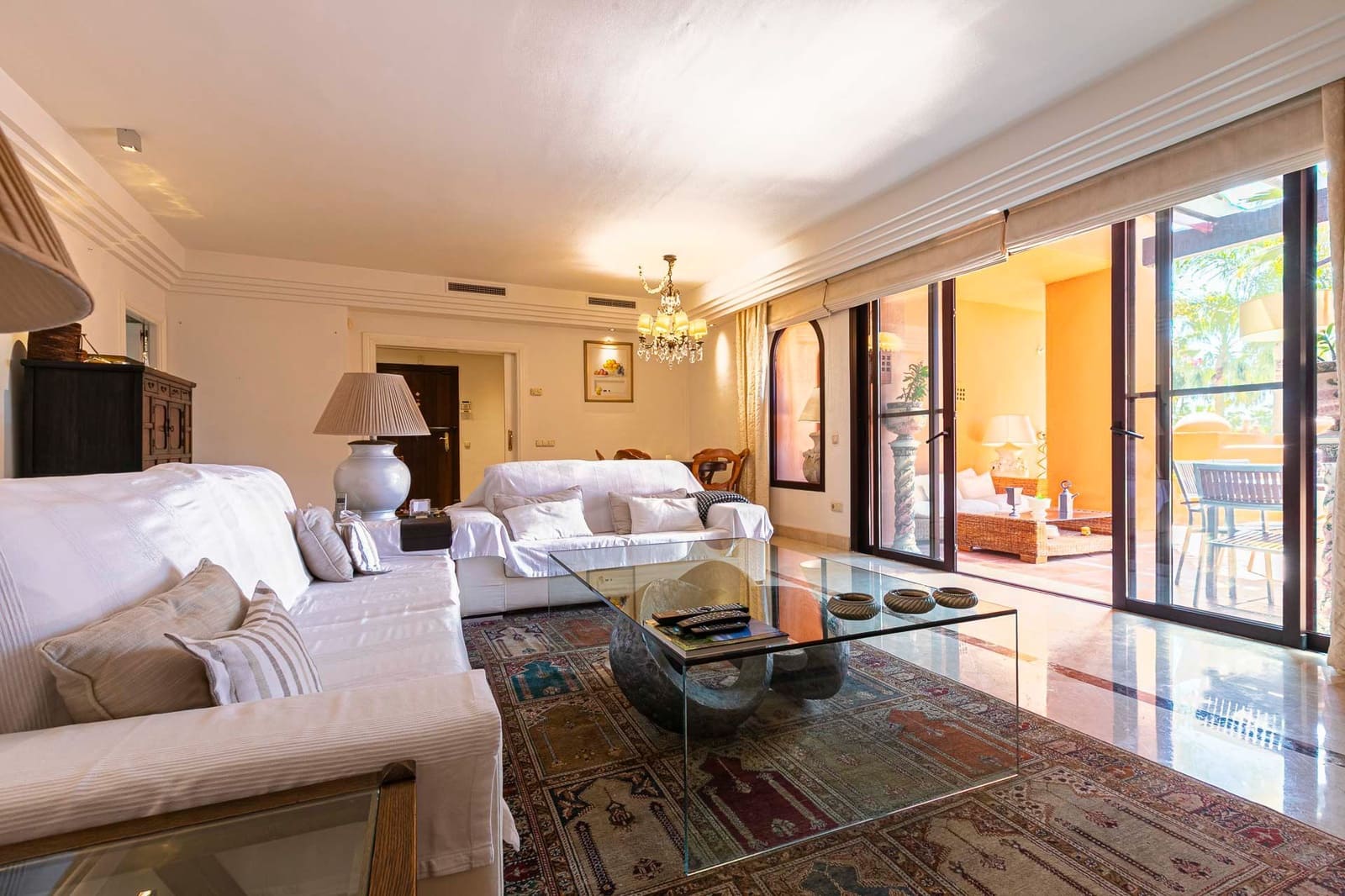 3 soveværelse Lejlighed til salg i Marbella med swimmingpool garage - € 1.950.000 (Ref: 9976763)