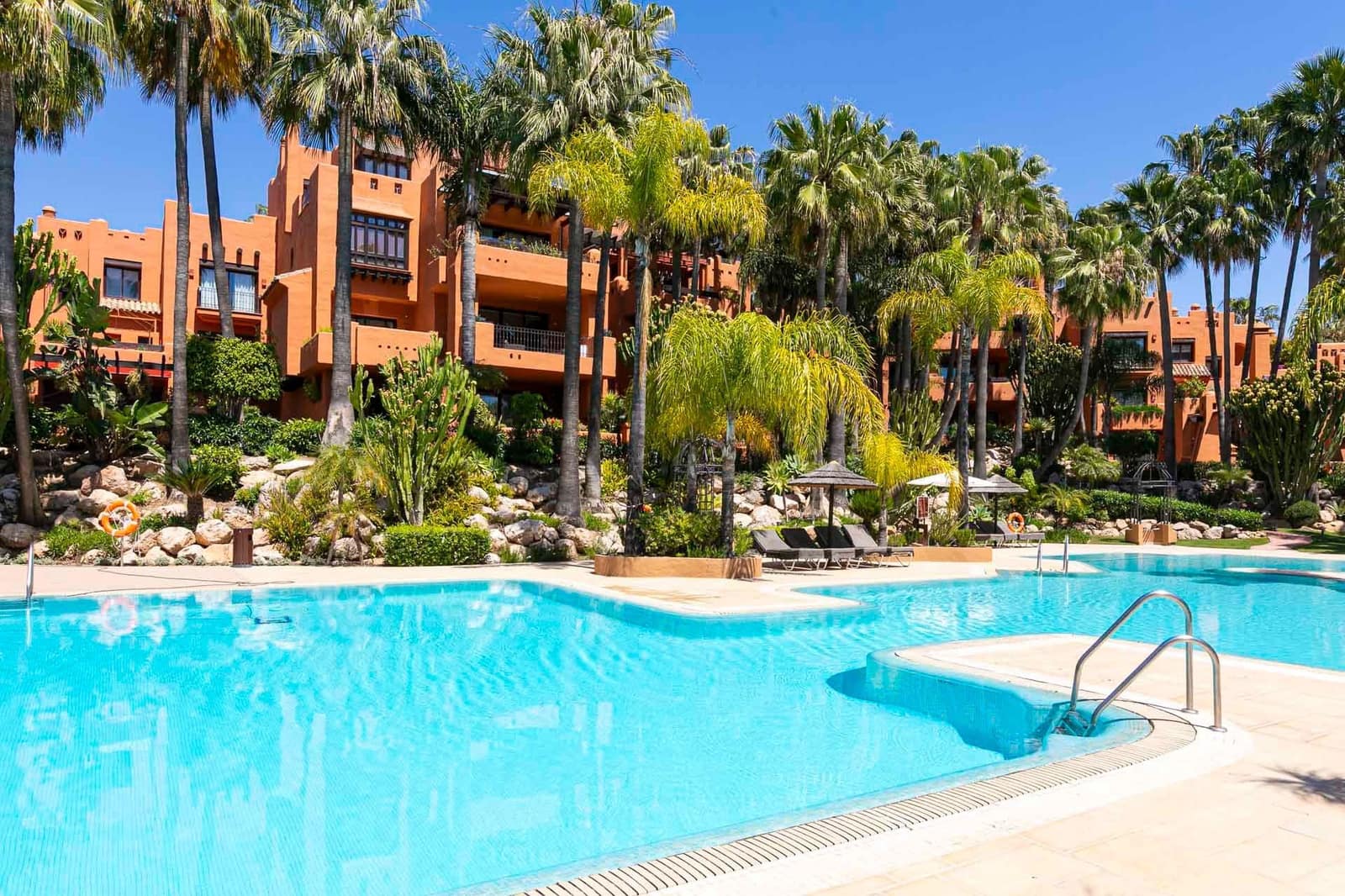3 soveværelse Lejlighed til salg i Marbella med swimmingpool garage - € 1.950.000 (Ref: 9976763)