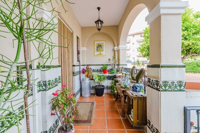 3 bedroom Townhouse for sale in Mijas with garage - € 460,000 (Ref: 9981797)