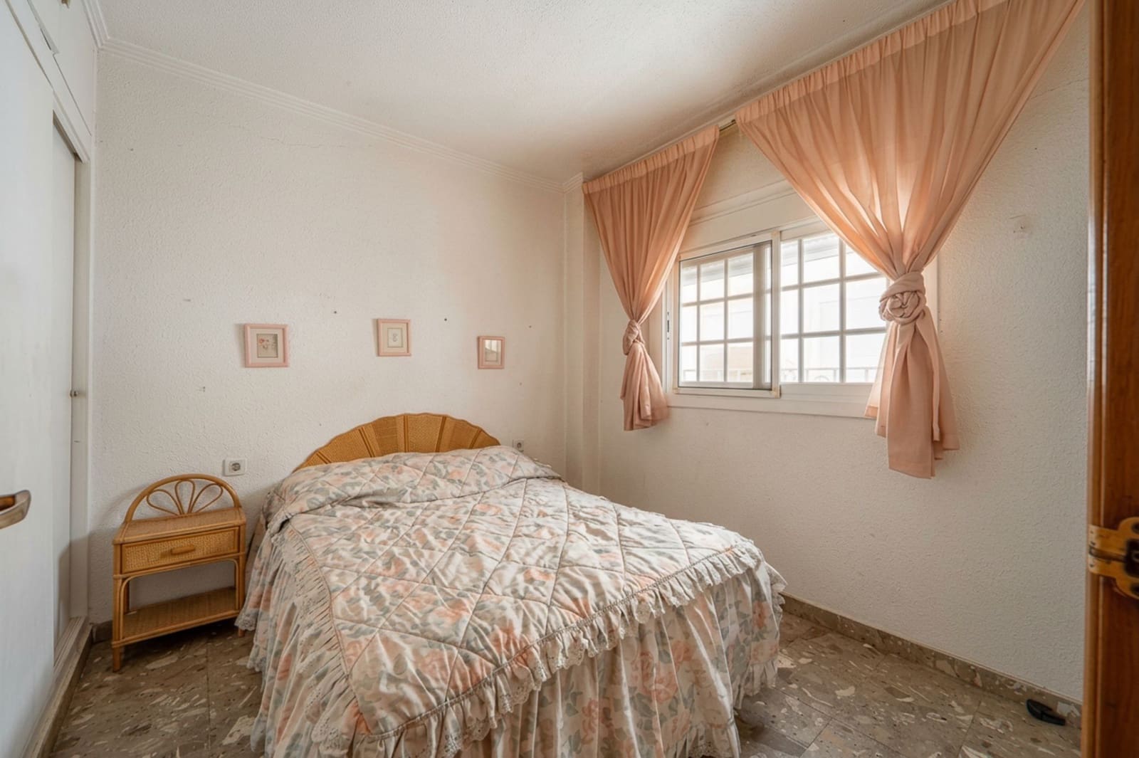 Casa de 6 habitaciones en Vélez-Málaga en venta - 442.900 € (Ref: 9981799)