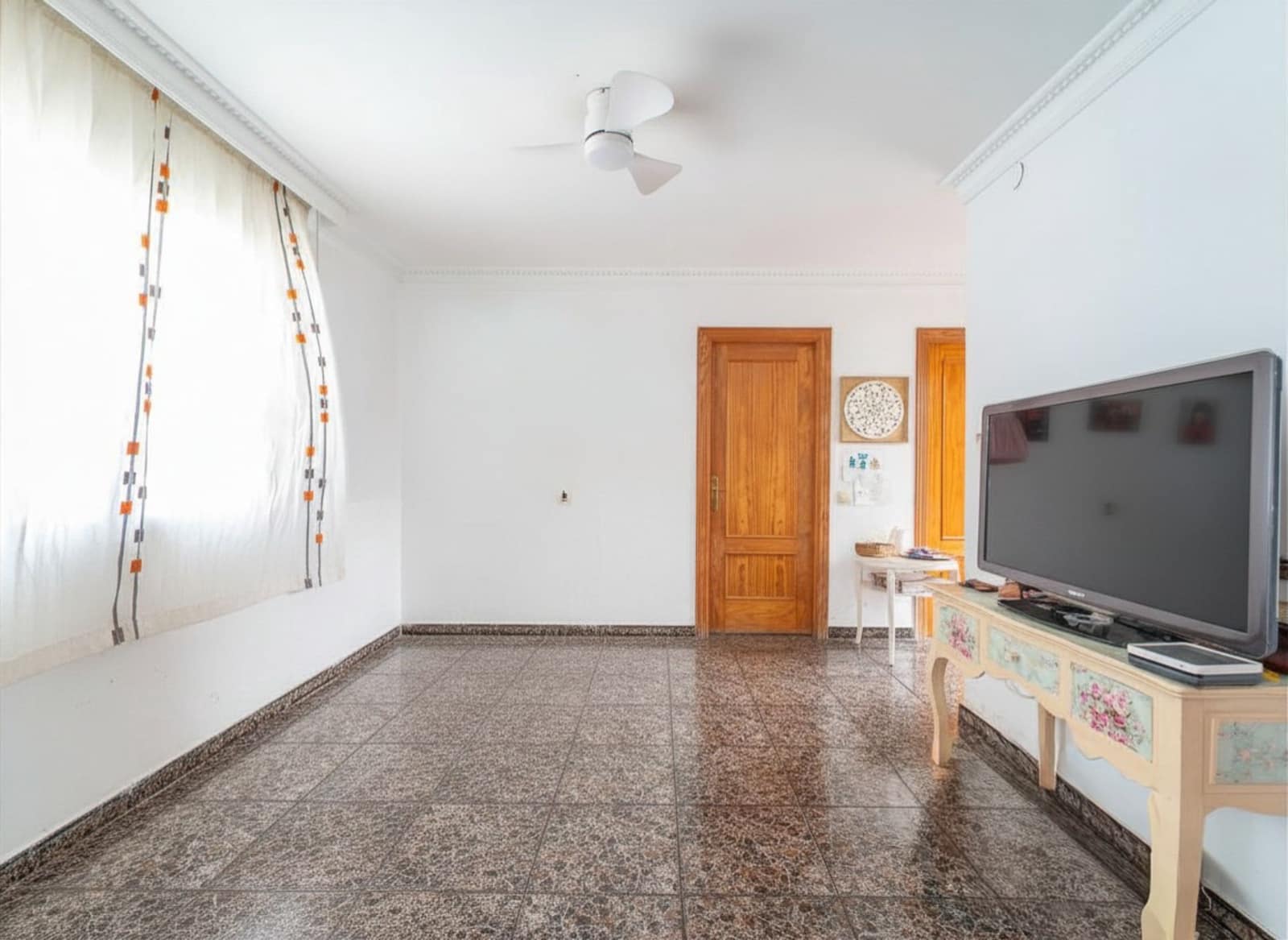 Casa de 6 habitaciones en Vélez-Málaga en venta - 442.900 € (Ref: 9981799)