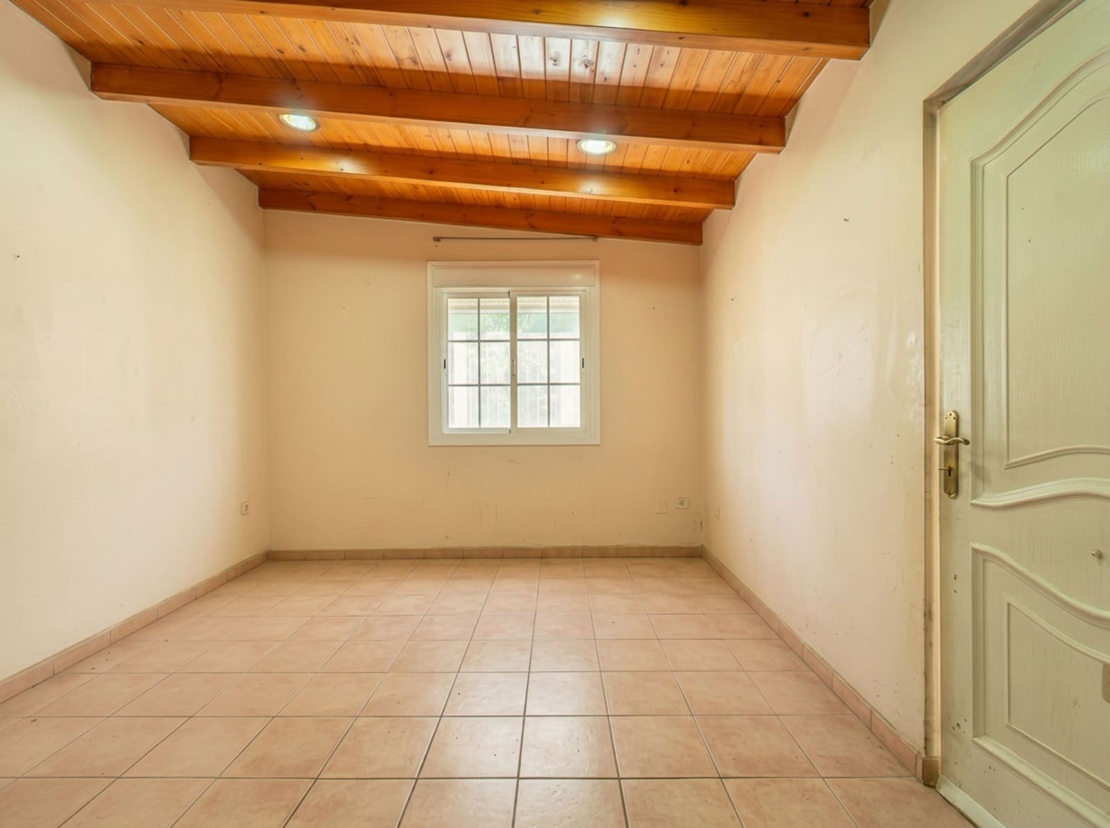 Casa de 6 habitaciones en Vélez-Málaga en venta - 442.900 € (Ref: 9981799)