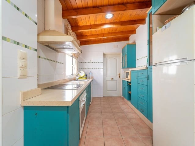 6 soveværelse Byhus til salg i Vélez-Málaga - € 442.900 (Ref: 9981799)