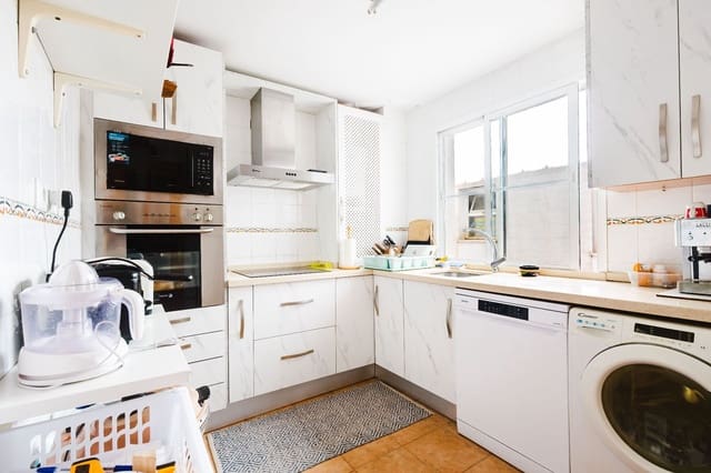 Piso de 3 habitaciones en Alhaurín de la Torre en venta con garaje - 280.000 € (Ref: 9984349)