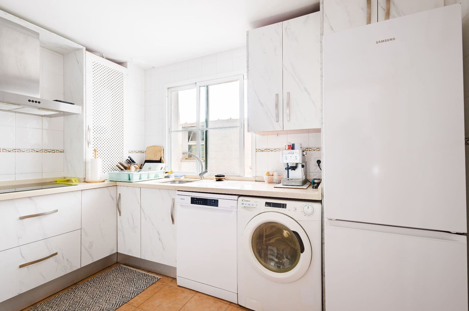 3 bedroom Flat for sale in Alhaurin de la Torre with garage - € 280,000 (Ref: 9984349)