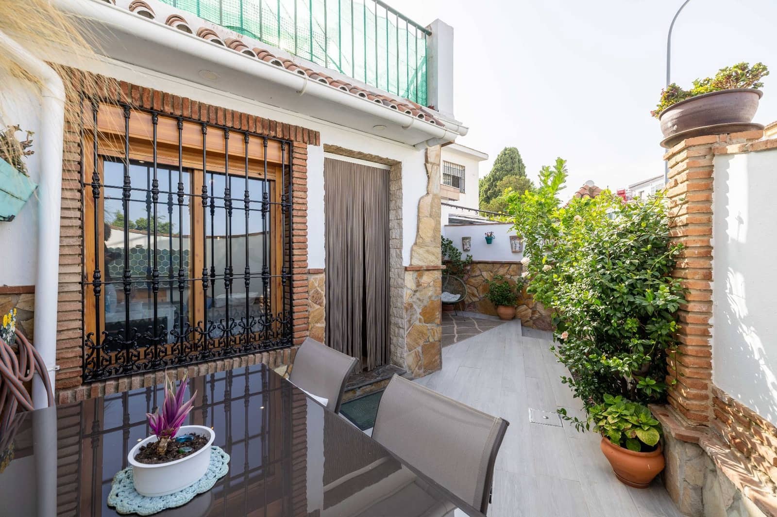 2 bedroom Villa for sale in Torremolinos - € 399,000 (Ref: 9990196)