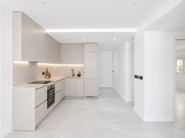 2 sypialnia Mieszkanie na sprzedaż w Miasto Málaga - 320 000 € (Ref: 9996604)