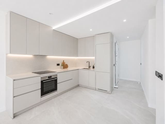 2 sypialnia Mieszkanie na sprzedaż w Miasto Málaga - 320 000 € (Ref: 9996604)