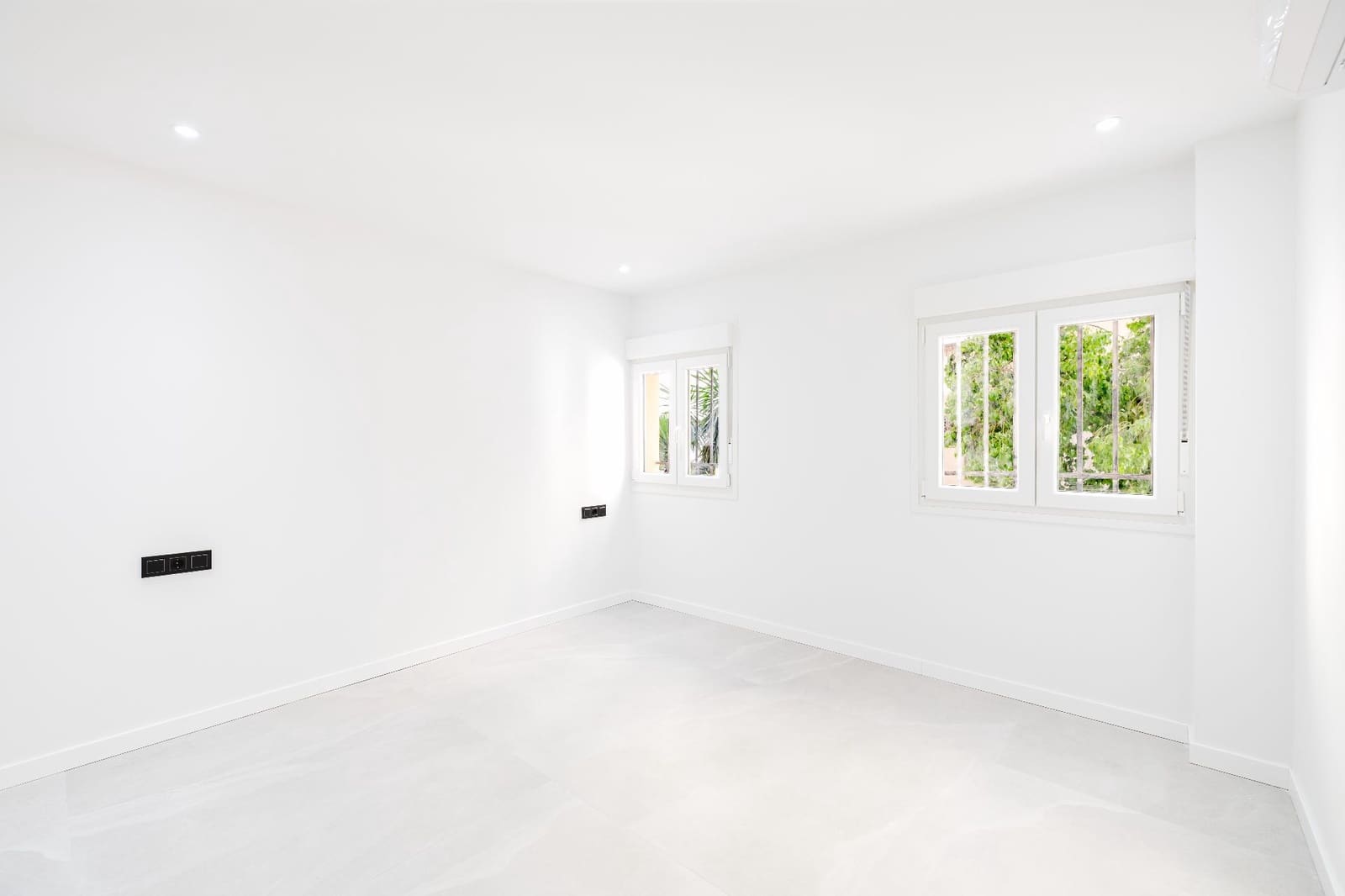 2 sypialnia Mieszkanie na sprzedaż w Miasto Malaga - 320 000 € (Ref: 9996604)