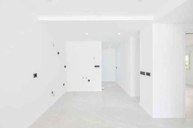 2 sypialnia Mieszkanie na sprzedaż w Miasto Málaga - 320 000 € (Ref: 9996604)