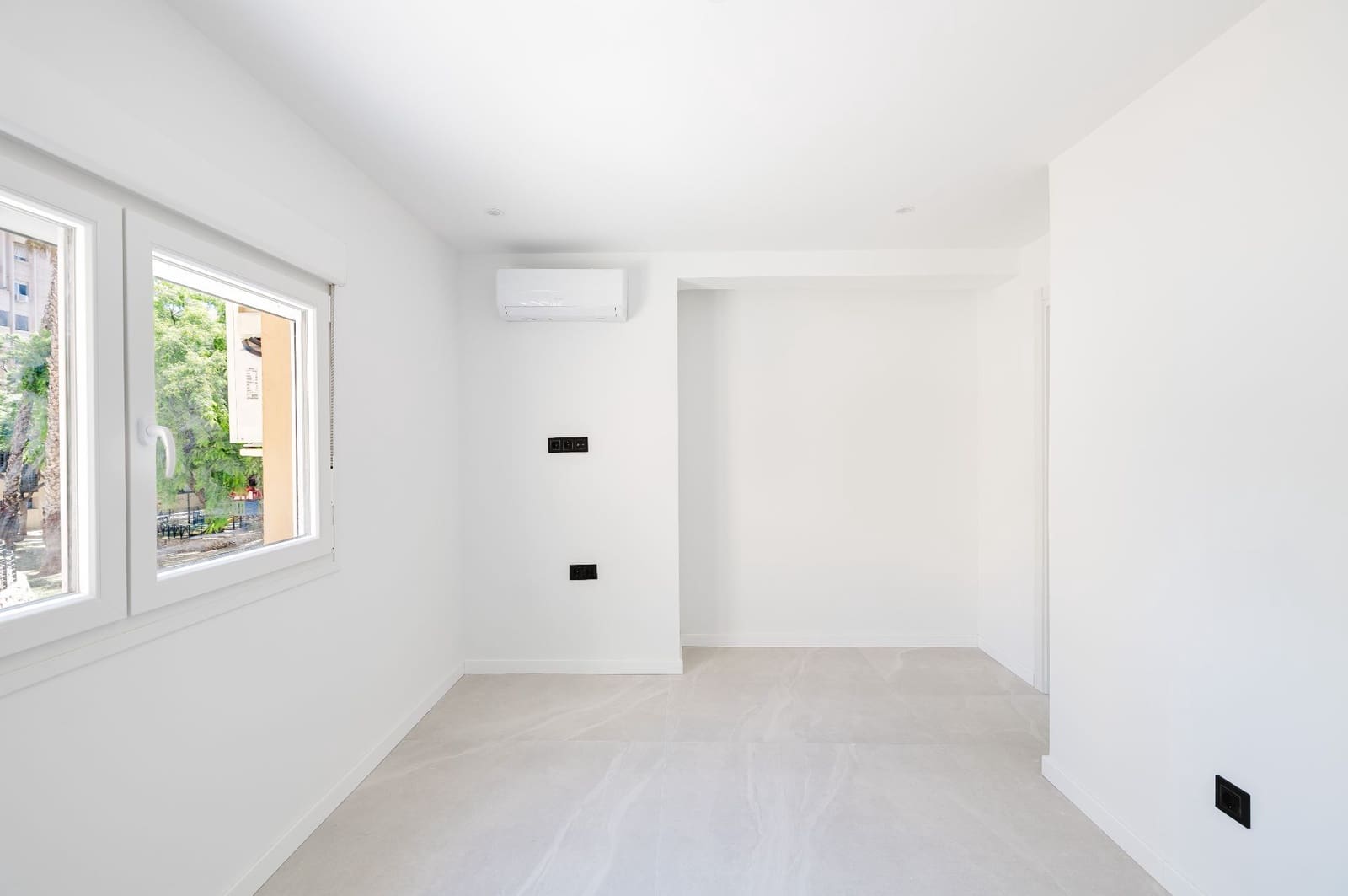 2 sypialnia Mieszkanie na sprzedaż w Miasto Malaga - 320 000 € (Ref: 9996604)