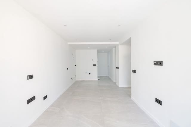 2 sypialnia Mieszkanie na sprzedaż w Miasto Málaga - 320 000 € (Ref: 9996604)