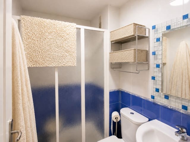 3 slaapkamer Flat te koop in Torrox met zwembad garage - € 347.000 (Ref: 9996605)