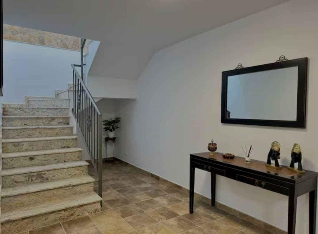 4 sypialnia Dom na sprzedaż w Coin z basenem - 580 000 € (Ref: 9996606)