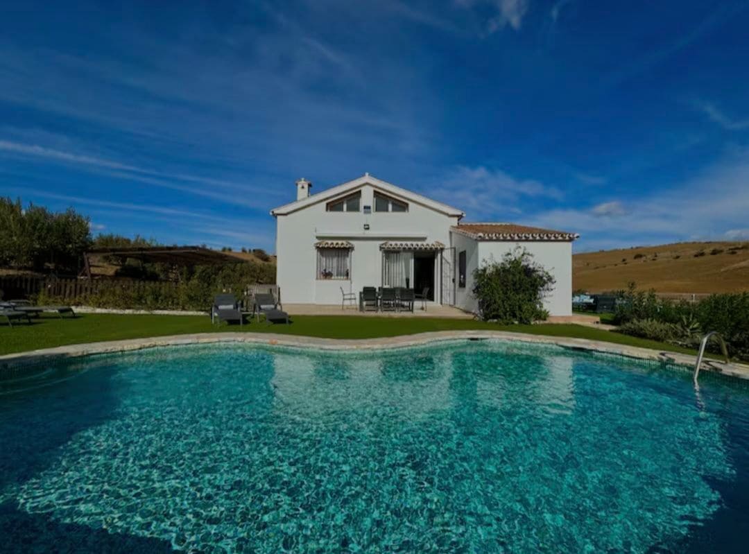 4 sypialnia Dom na sprzedaż w Coin z basenem - 580 000 € (Ref: 9996606)