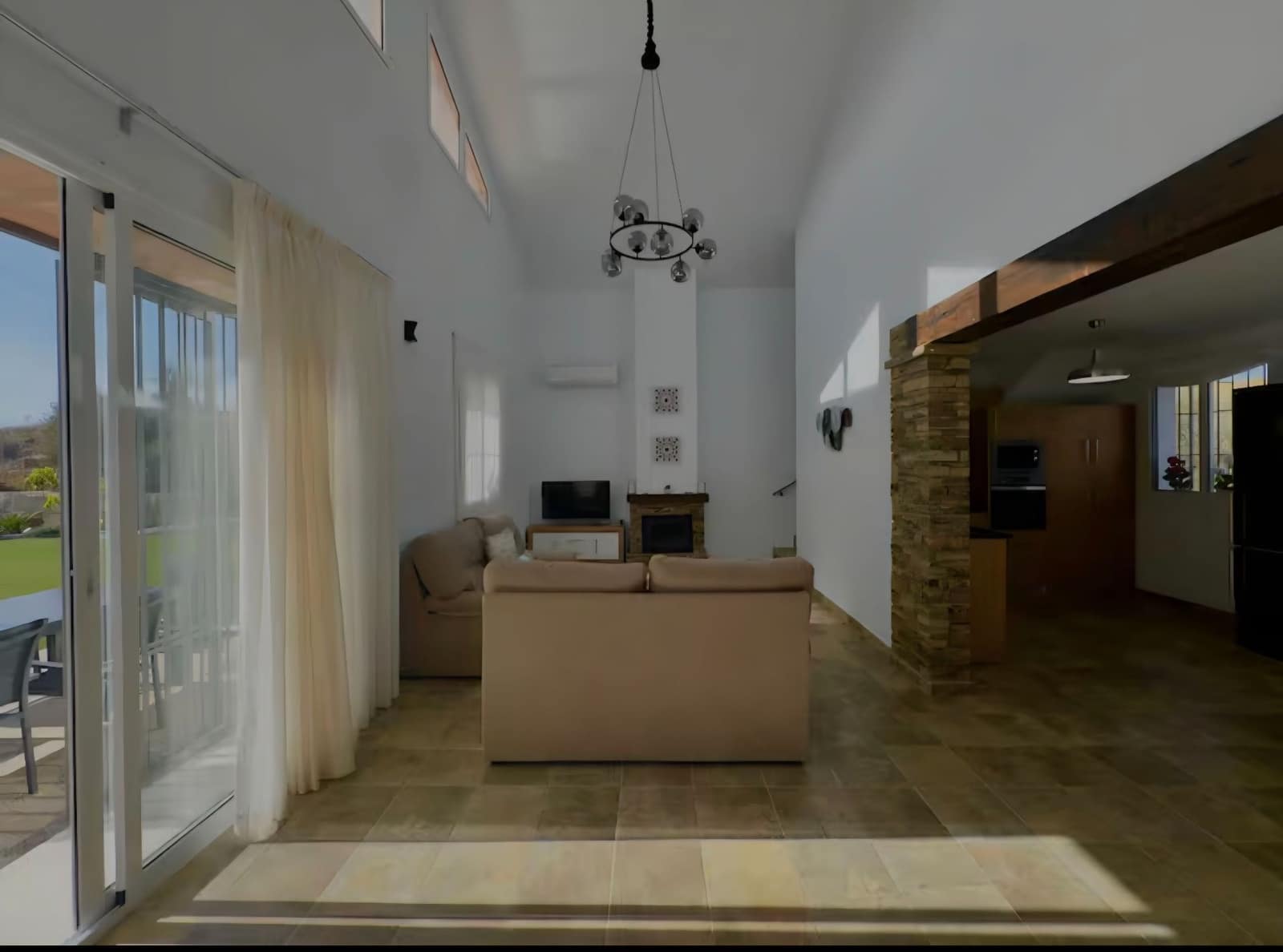 4 sypialnia Dom na sprzedaż w Coin z basenem - 580 000 € (Ref: 9996606)