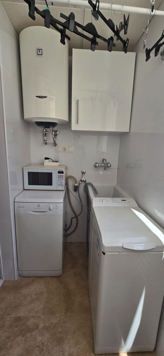 2 soverom Penthouse til leie i Los Collados med svømmebasseng garasje - € 750 (Ref: 10109679)