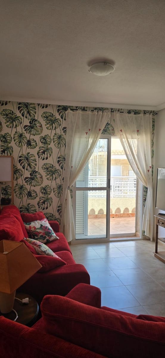2 soverom Penthouse til leie i Los Collados med svømmebasseng garasje - € 750 (Ref: 10109679)
