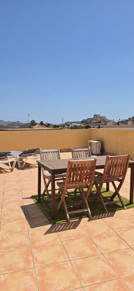 2 soverom Penthouse til leie i Los Collados med svømmebasseng garasje - € 750 (Ref: 10109679)