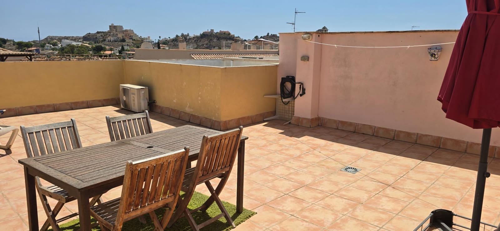 2 soverom Penthouse til leie i Los Collados med svømmebasseng garasje - € 750 (Ref: 10109679)