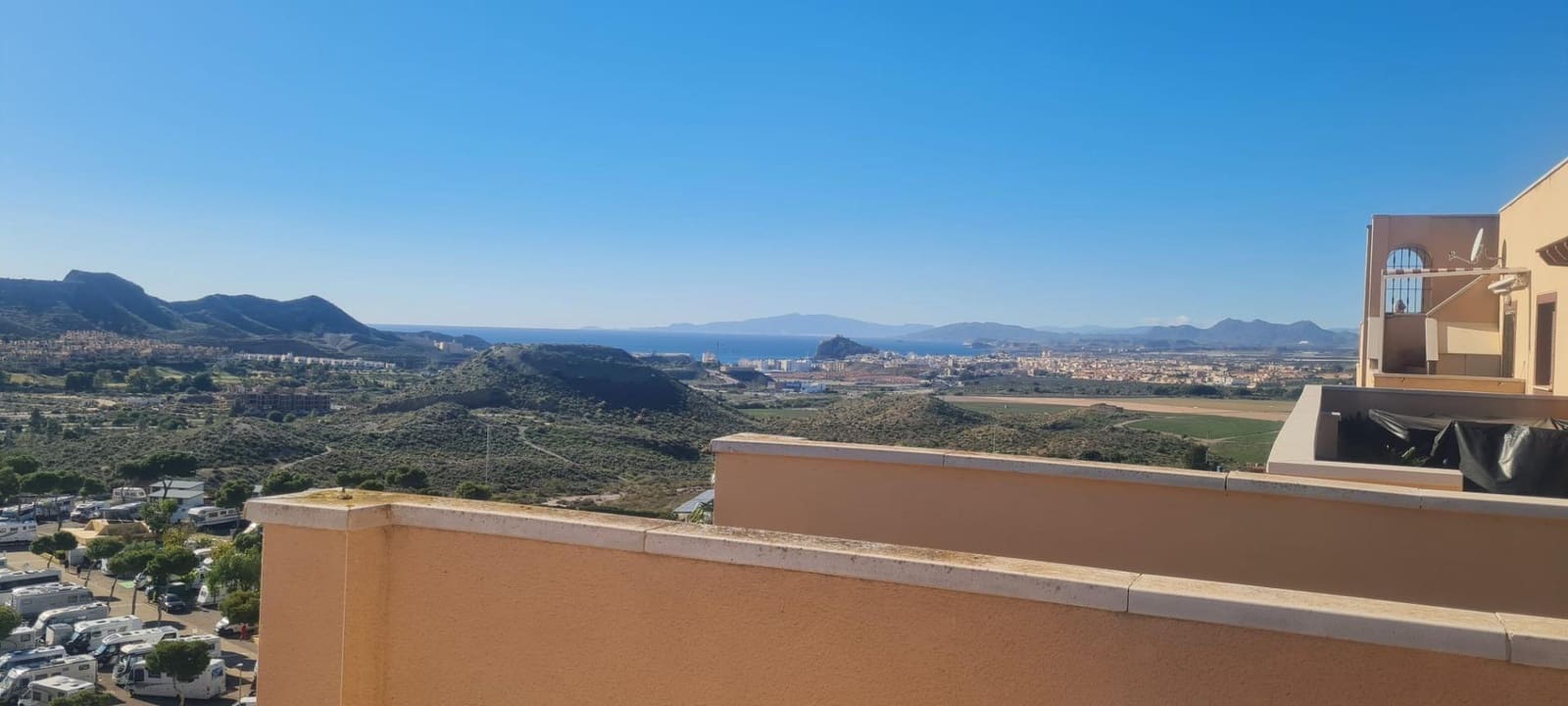 2 makuuhuone Kattohuoneisto myytävänä paikassa Los Collados mukana uima-altaan 
autotalli - 155 000 € (Ref: 9586370)