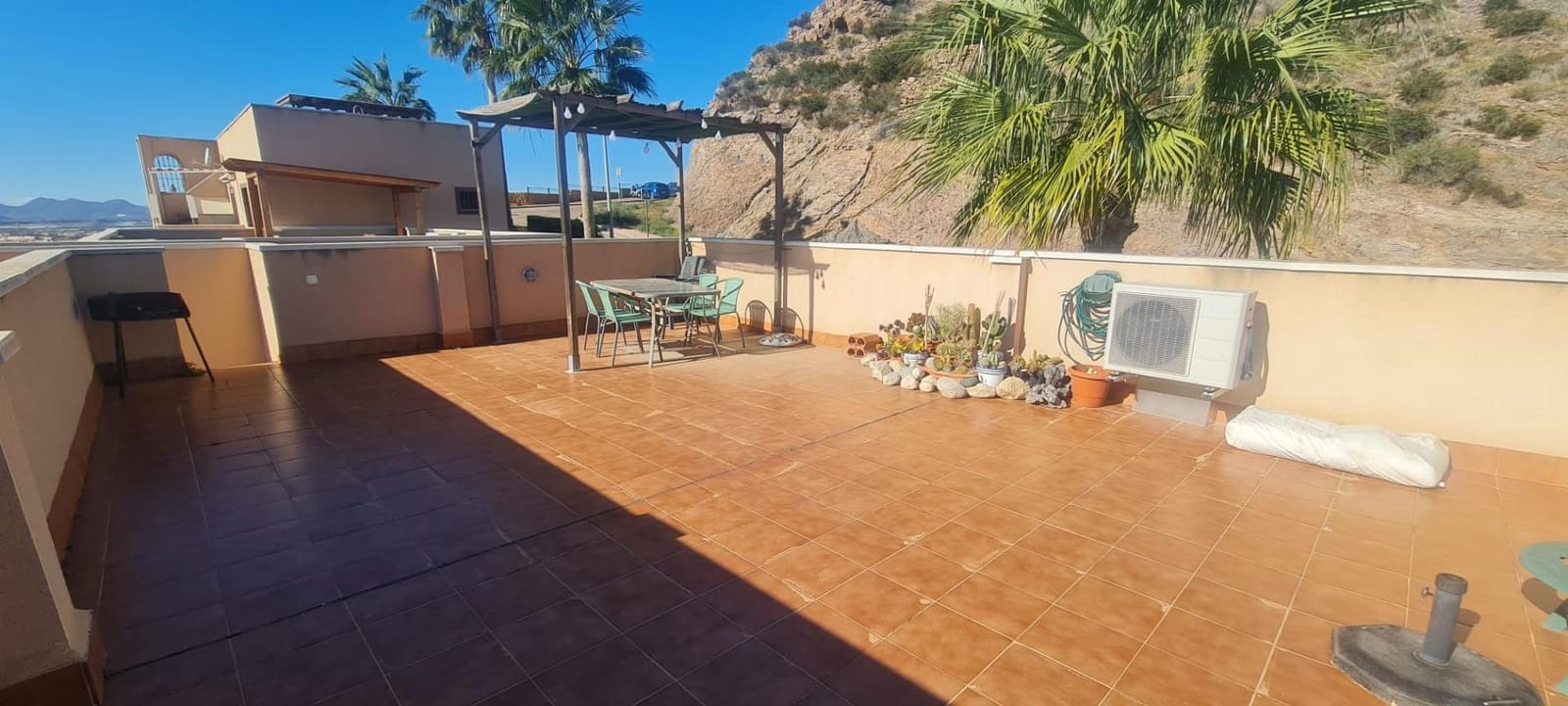 2 makuuhuone Kattohuoneisto myytävänä paikassa Los Collados mukana uima-altaan 
autotalli - 155 000 € (Ref: 9586370)