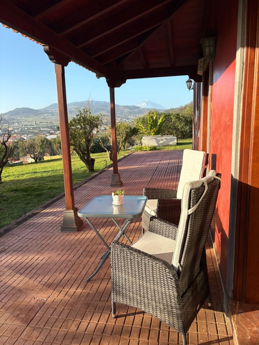 6 soveværelse Villa til salg i San Cristobal de La Laguna med swimmingpool garage - € 850.000 (Ref: 9201857)