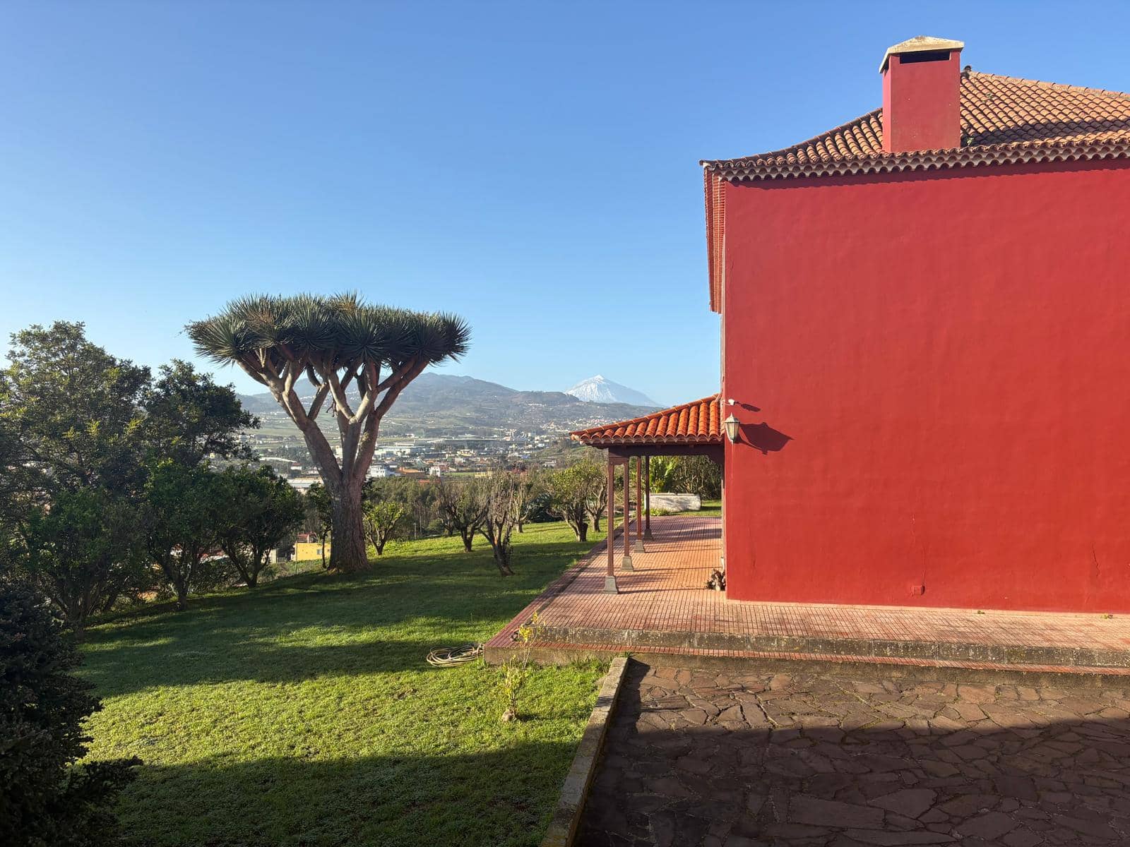 6 soveværelse Villa til salg i San Cristobal de La Laguna med swimmingpool garage - € 850.000 (Ref: 9201857)