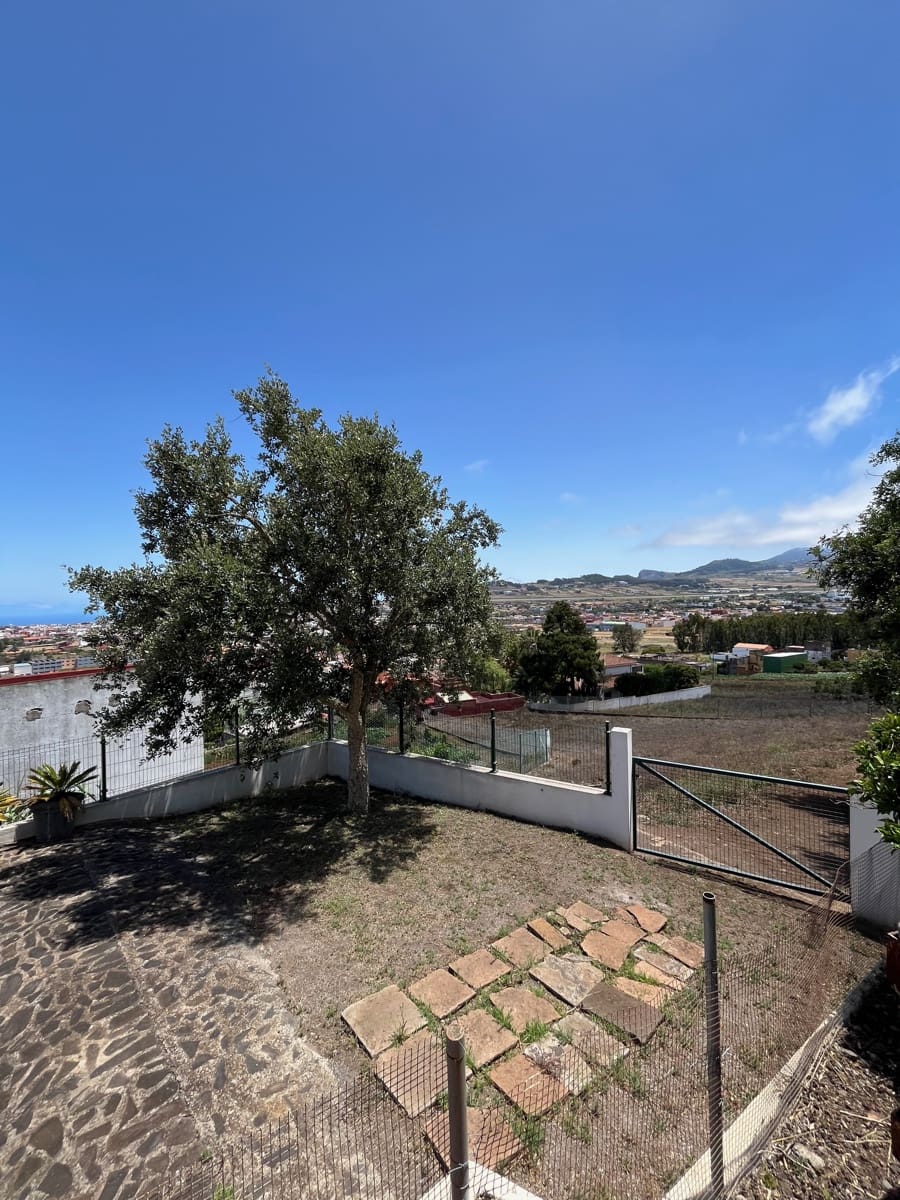 6 soveværelse Villa til salg i San Cristobal de La Laguna med swimmingpool garage - € 850.000 (Ref: 9201857)