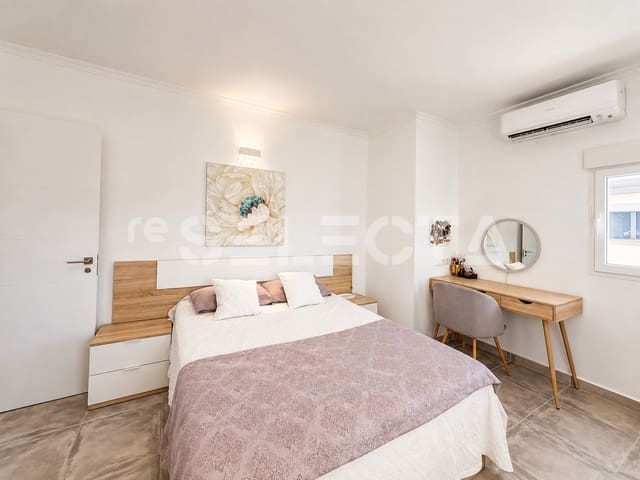 2 camera da letto Bungalow in vendita in La Cañada, Paterna con garage - 360.000 € (Rif: 10021303)