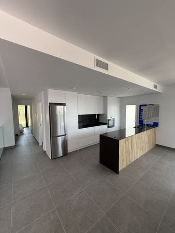 3 bedroom Villa for sale in Polop with pool garage - € 470,000 (Ref: 9113099)