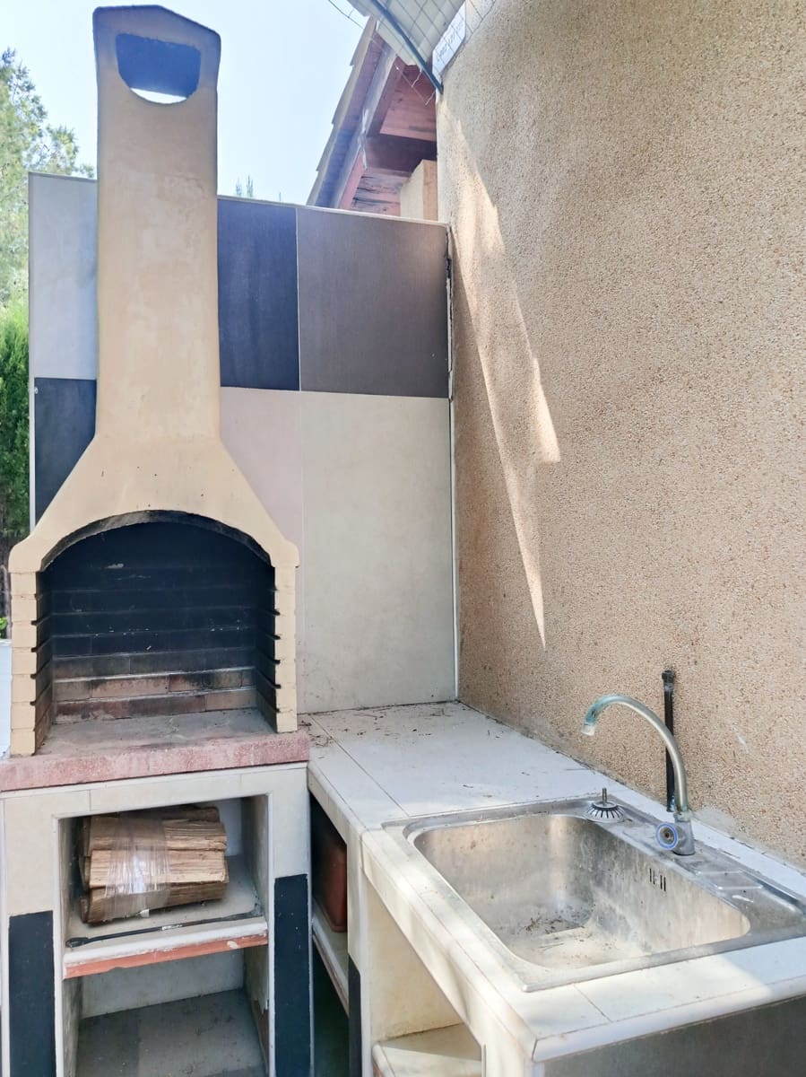 4 soveværelse Villa til salg i Paterna med swimmingpool garage - € 479.000 (Ref: 9113192)