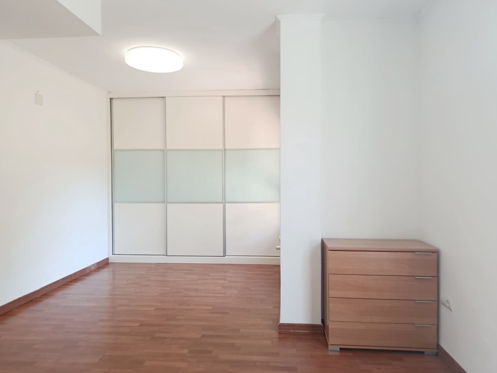 4 soveværelse Villa til salg i Paterna med swimmingpool garage - € 479.000 (Ref: 9113192)