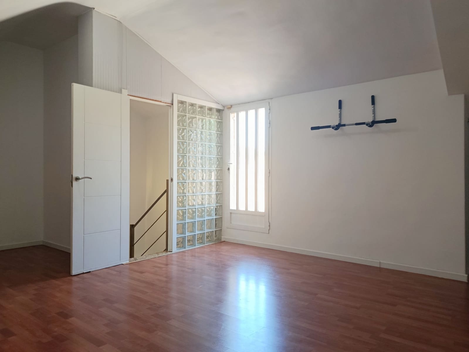 4 soveværelse Villa til salg i Paterna med swimmingpool garage - € 479.000 (Ref: 9113192)